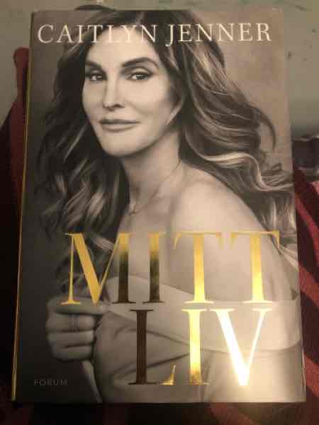 Oz xonasida yalangoch qizlar porno