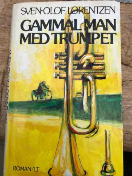 Gammal man med trumpet