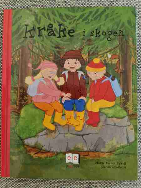 Kråke i skogen