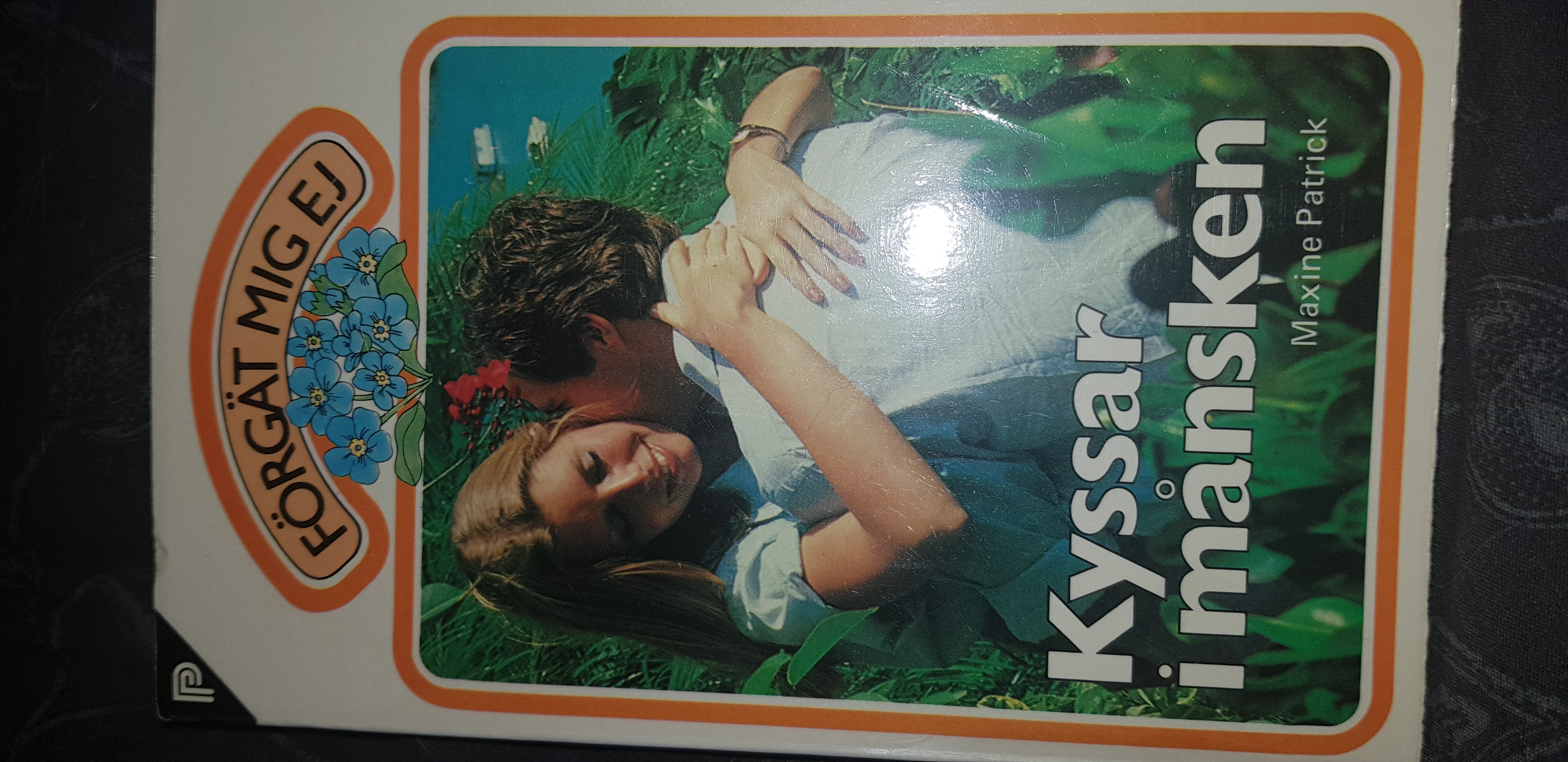 Kyssar i månsken